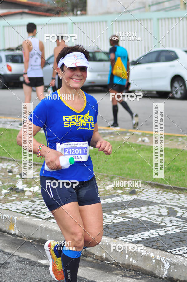 Buy your photos of the eventMeia Maratona Internacional de Peru�be on Fotop