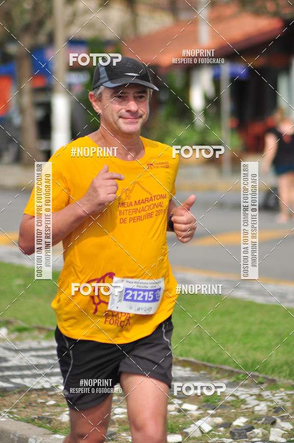 Buy your photos of the eventMeia Maratona Internacional de Peru�be on Fotop