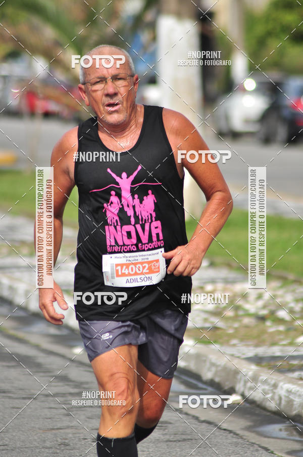 Buy your photos of the eventMeia Maratona Internacional de Peru�be on Fotop