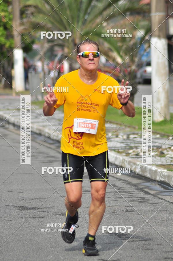 Buy your photos of the eventMeia Maratona Internacional de Peru�be on Fotop