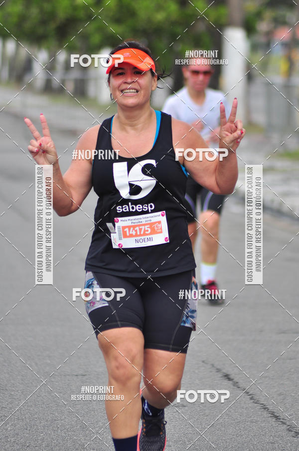 Buy your photos of the eventMeia Maratona Internacional de Peru�be on Fotop