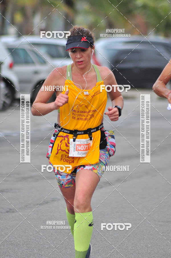 Buy your photos of the eventMeia Maratona Internacional de Peru�be on Fotop