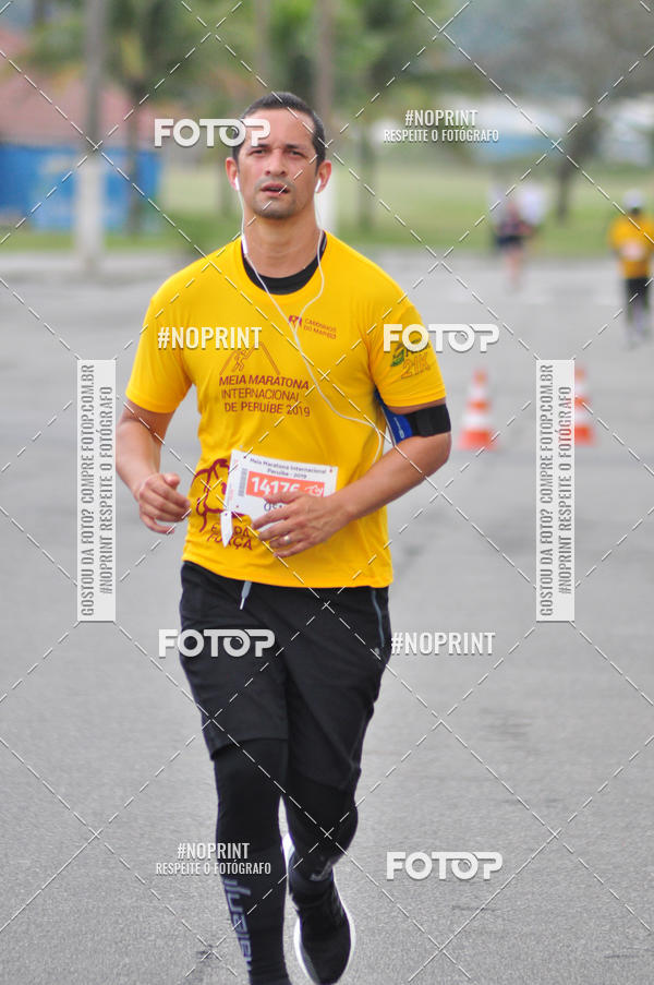 Buy your photos of the eventMeia Maratona Internacional de Peru�be on Fotop
