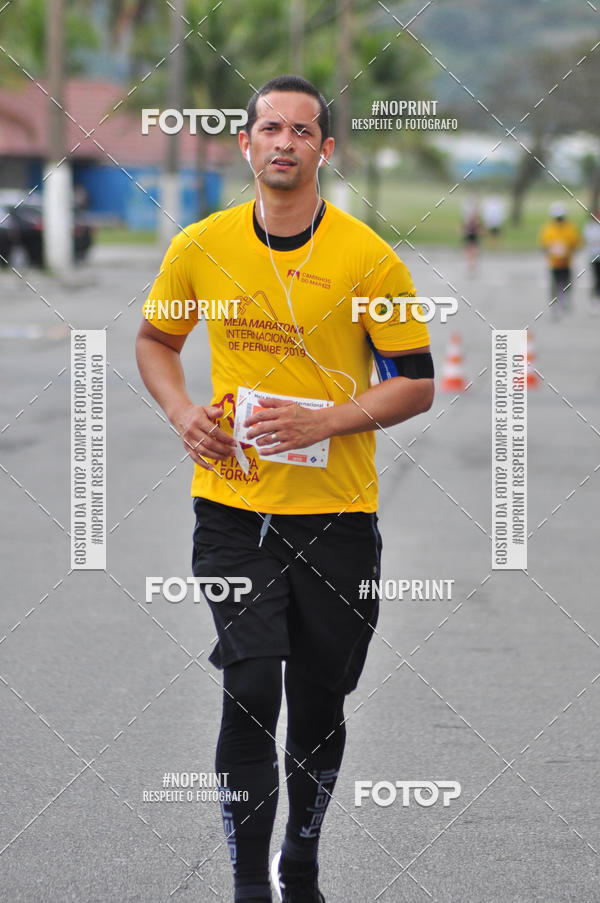 Buy your photos of the eventMeia Maratona Internacional de Peru�be on Fotop