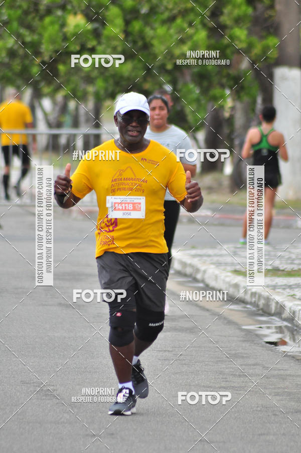 Buy your photos of the eventMeia Maratona Internacional de Peru�be on Fotop