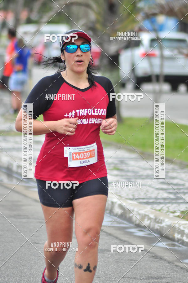 Buy your photos of the eventMeia Maratona Internacional de Peru�be on Fotop