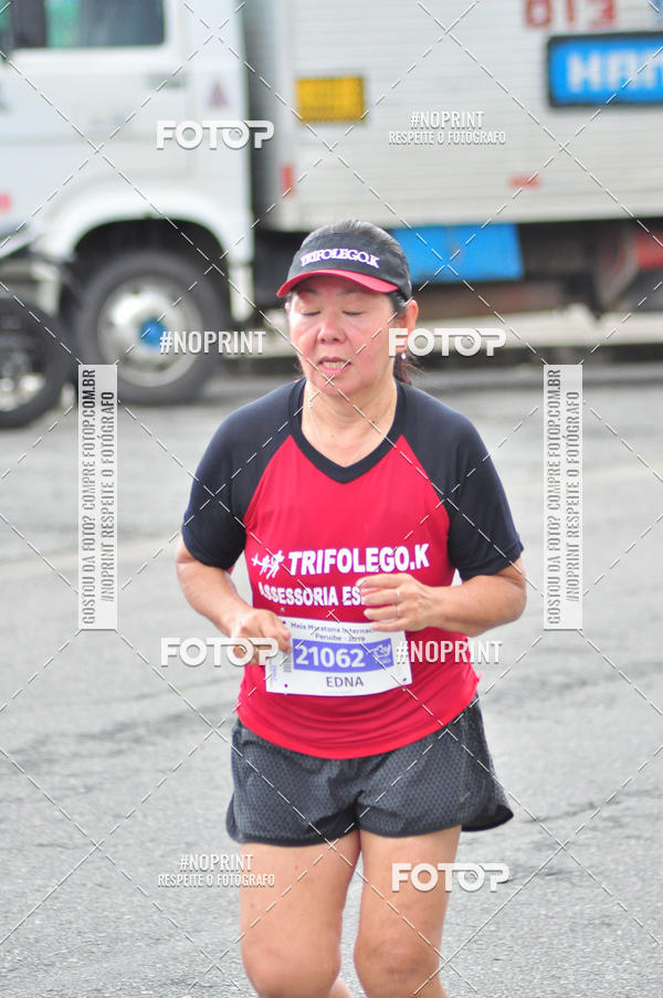 Buy your photos of the eventMeia Maratona Internacional de Peru�be on Fotop