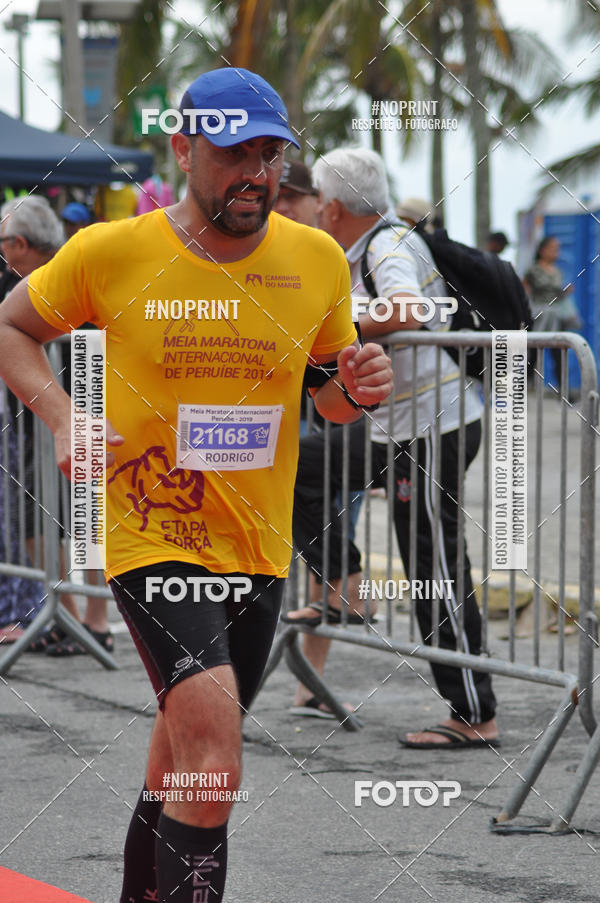 Buy your photos of the eventMeia Maratona Internacional de Peru�be on Fotop