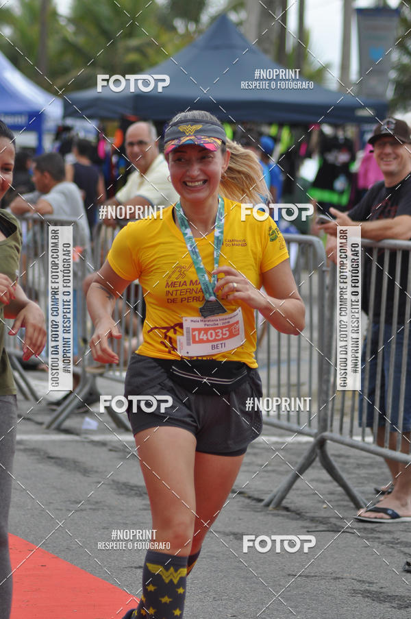 Buy your photos of the eventMeia Maratona Internacional de Peru�be on Fotop