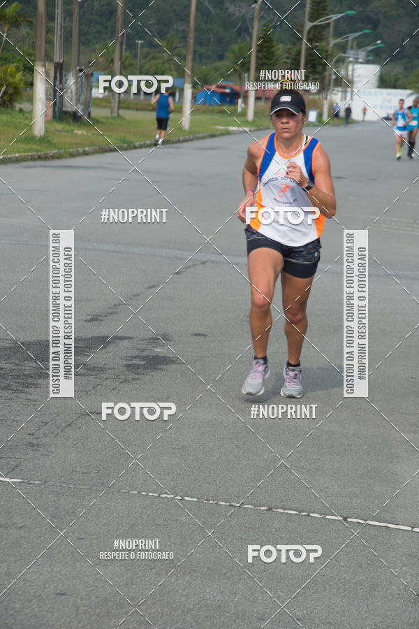 Buy your photos of the eventMeia Maratona Internacional de Peru�be on Fotop