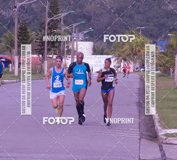 Buy your photos of the eventMeia Maratona Internacional de Peru�be on Fotop