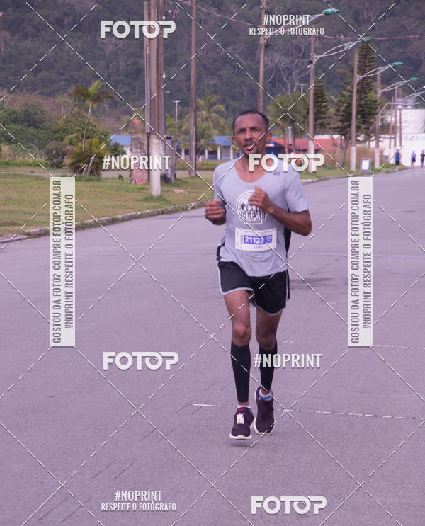 Buy your photos of the eventMeia Maratona Internacional de Peru�be on Fotop