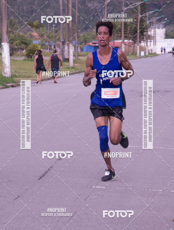 Buy your photos of the eventMeia Maratona Internacional de Peru�be on Fotop