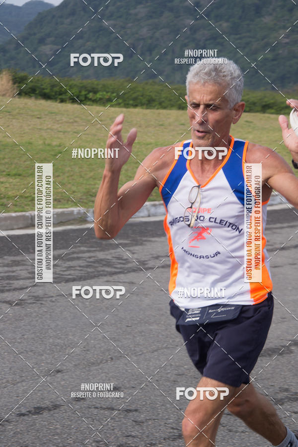 Buy your photos of the eventMeia Maratona Internacional de Peru�be on Fotop