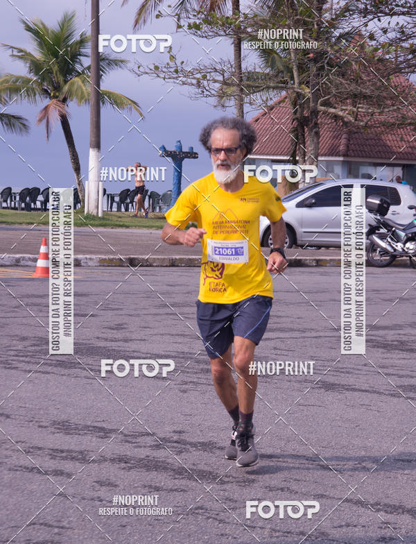 Buy your photos of the eventMeia Maratona Internacional de Peru�be on Fotop