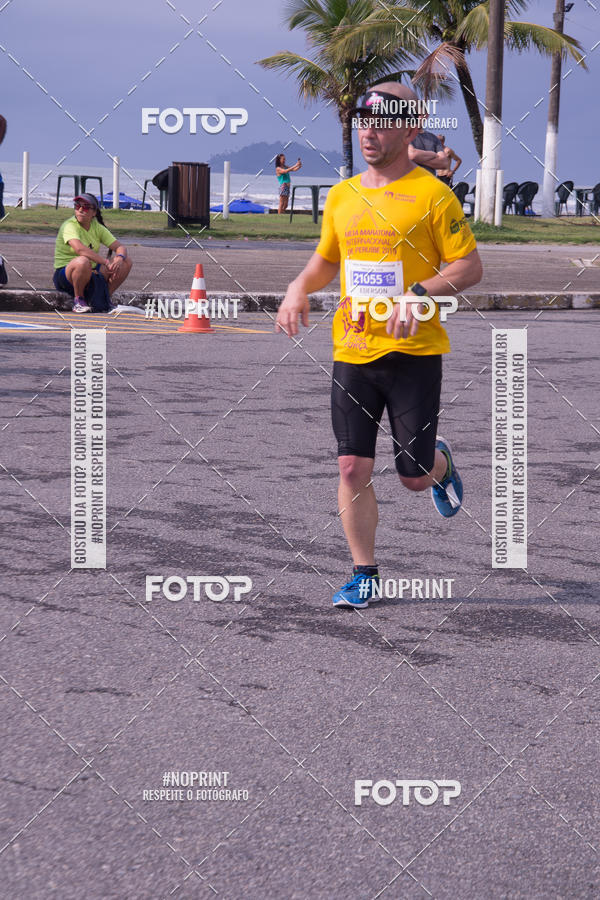 Buy your photos of the eventMeia Maratona Internacional de Peru�be on Fotop