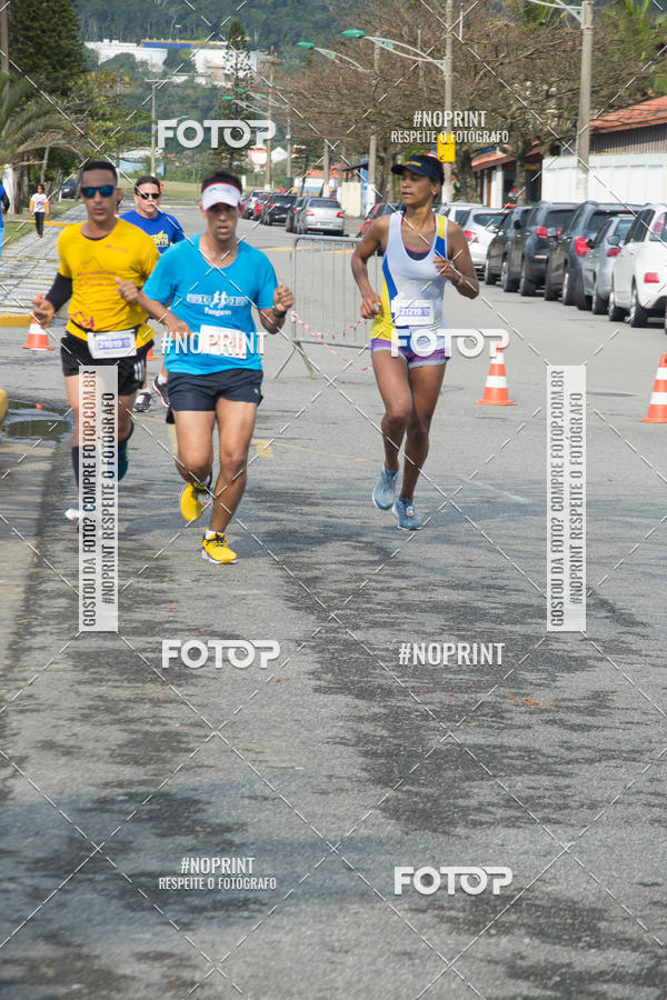 Buy your photos of the eventMeia Maratona Internacional de Peru�be on Fotop