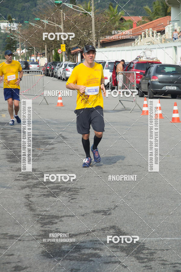 Buy your photos of the eventMeia Maratona Internacional de Peru�be on Fotop
