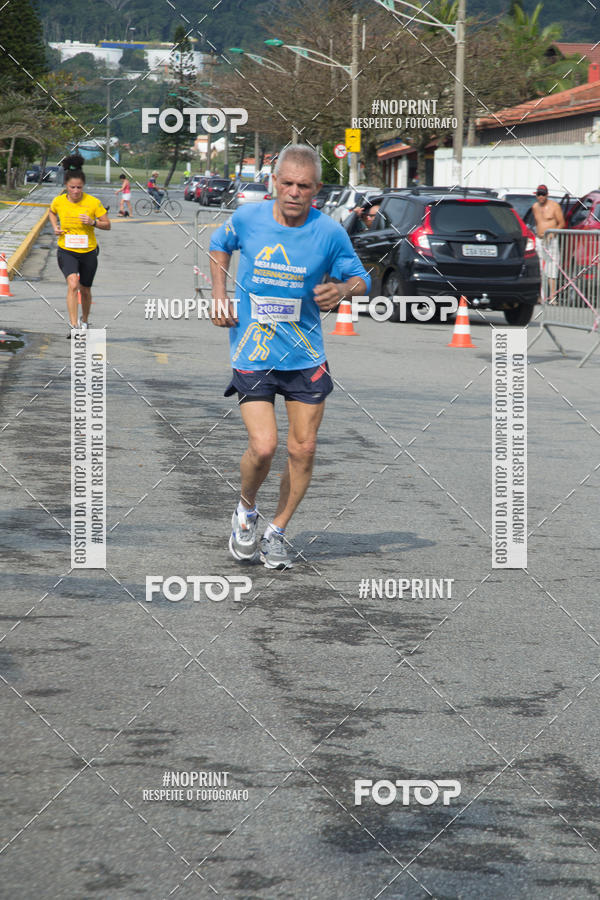 Buy your photos of the eventMeia Maratona Internacional de Peru�be on Fotop