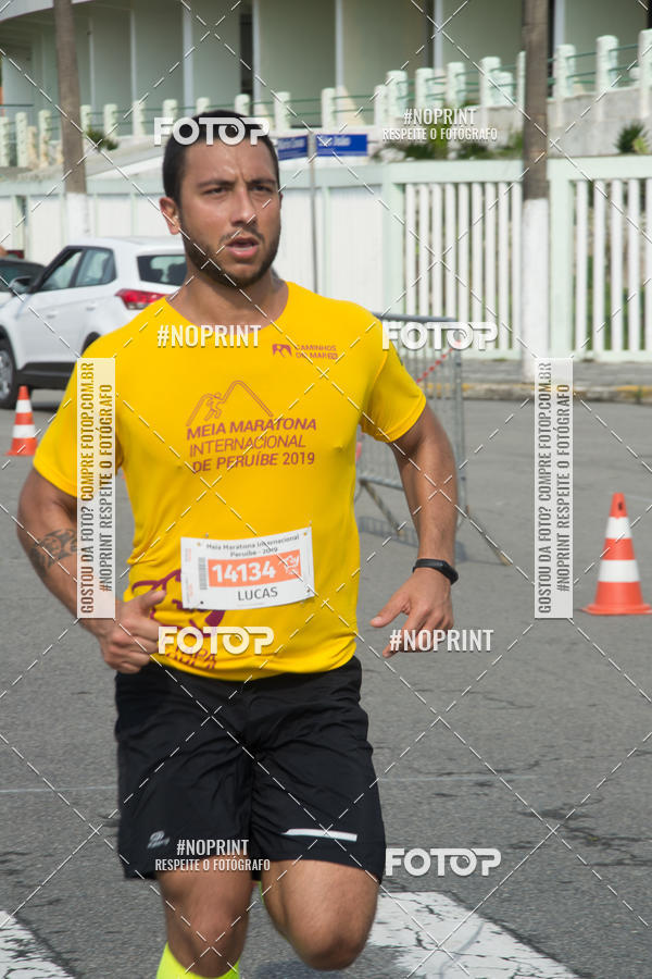 Buy your photos of the eventMeia Maratona Internacional de Peru�be on Fotop