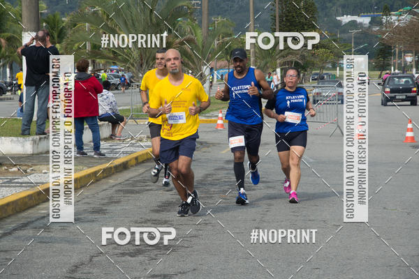 Buy your photos of the eventMeia Maratona Internacional de Peru�be on Fotop