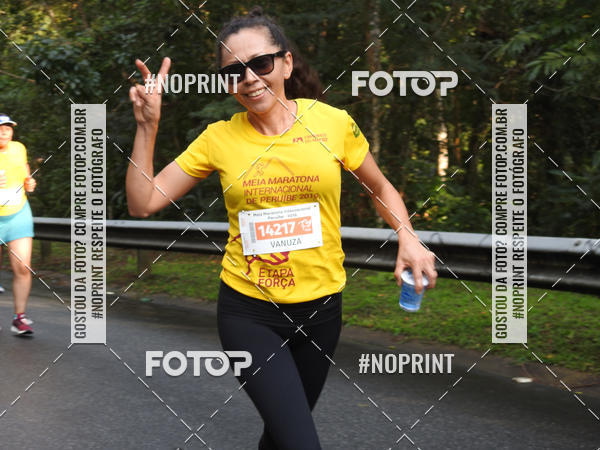 Buy your photos of the eventMeia Maratona Internacional de Peru�be on Fotop