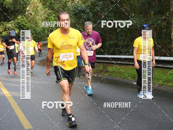 Buy your photos of the eventMeia Maratona Internacional de Peru�be on Fotop