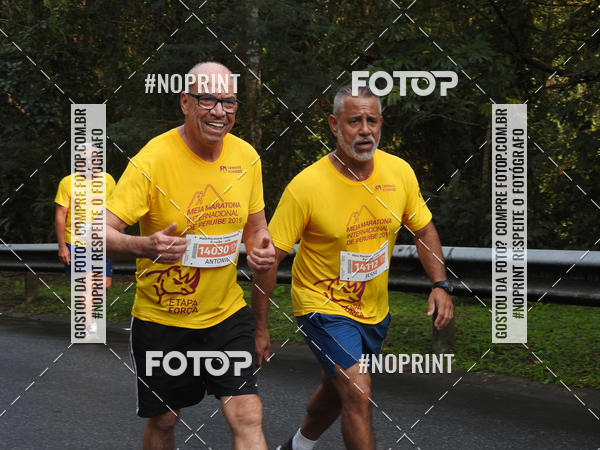 Buy your photos of the eventMeia Maratona Internacional de Peru�be on Fotop