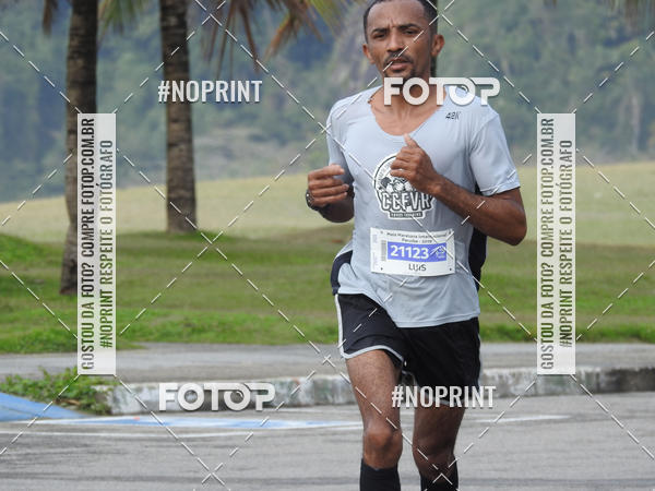 Buy your photos of the eventMeia Maratona Internacional de Peru�be on Fotop
