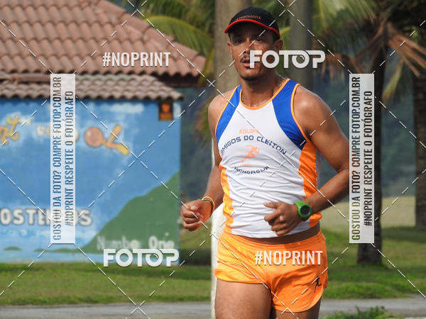 Buy your photos of the eventMeia Maratona Internacional de Peru�be on Fotop