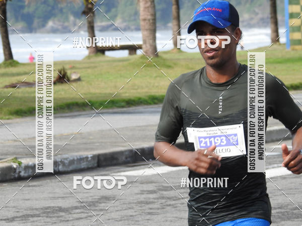 Buy your photos of the eventMeia Maratona Internacional de Peru�be on Fotop