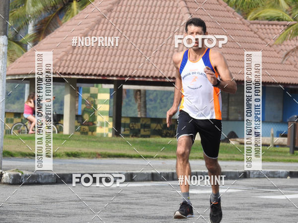 Buy your photos of the eventMeia Maratona Internacional de Peru�be on Fotop