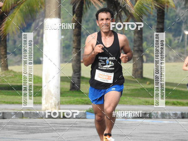 Buy your photos of the eventMeia Maratona Internacional de Peru�be on Fotop