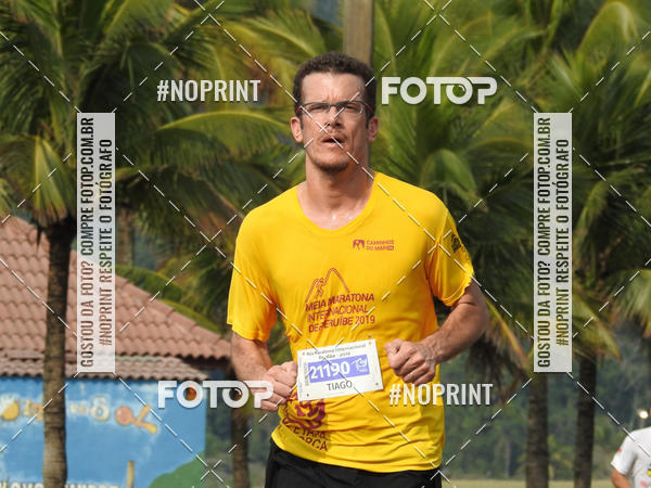 Buy your photos of the eventMeia Maratona Internacional de Peru�be on Fotop
