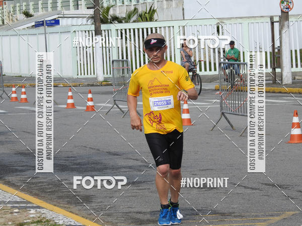 Buy your photos of the eventMeia Maratona Internacional de Peru�be on Fotop