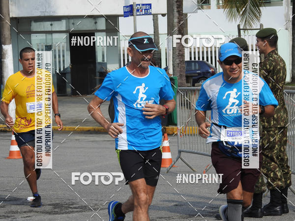 Buy your photos of the eventMeia Maratona Internacional de Peru�be on Fotop