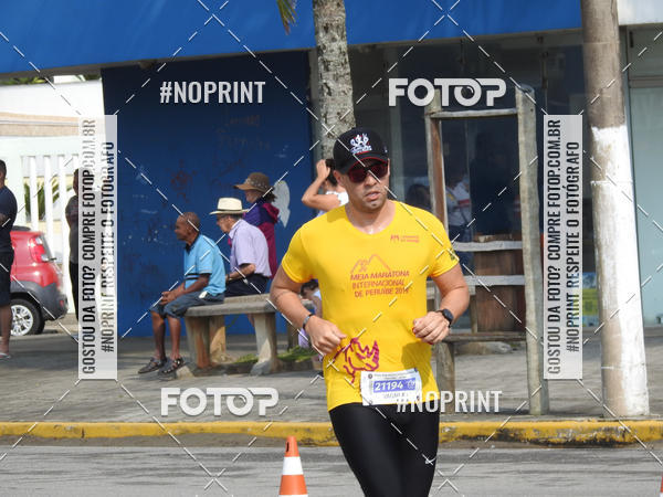 Buy your photos of the eventMeia Maratona Internacional de Peru�be on Fotop