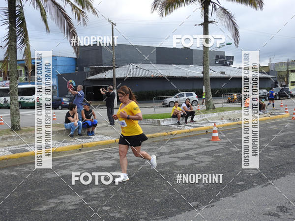 Buy your photos of the eventMeia Maratona Internacional de Peru�be on Fotop