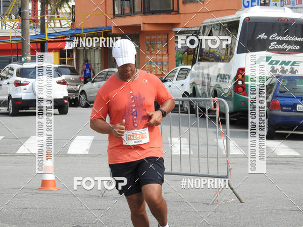 Buy your photos of the eventMeia Maratona Internacional de Peru�be on Fotop