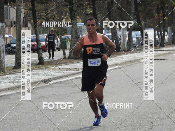 Buy your photos of the eventMeia Maratona Internacional de Peru�be on Fotop