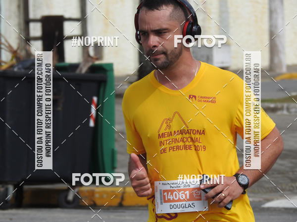 Buy your photos of the eventMeia Maratona Internacional de Peru�be on Fotop
