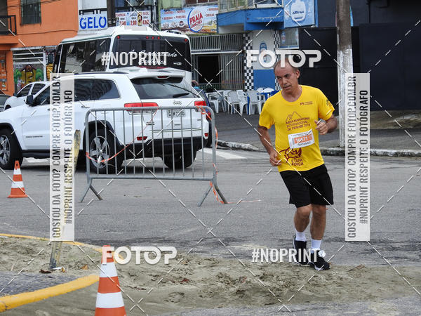 Buy your photos of the eventMeia Maratona Internacional de Peru�be on Fotop