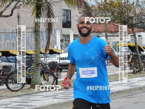 Buy your photos of the eventMeia Maratona Internacional de Peru�be on Fotop