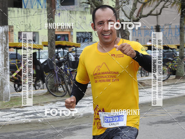Buy your photos of the eventMeia Maratona Internacional de Peru�be on Fotop
