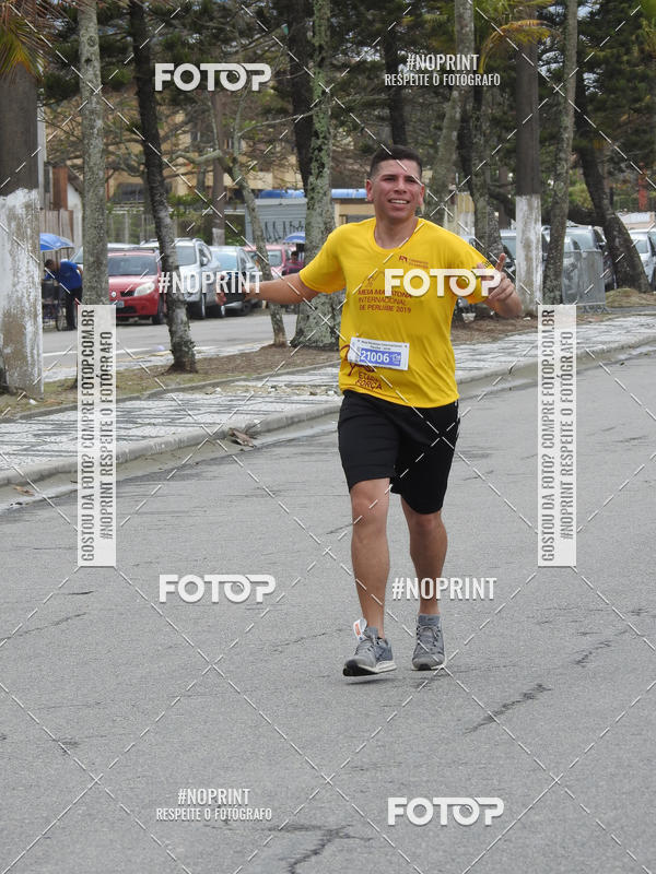 Buy your photos of the eventMeia Maratona Internacional de Peru�be on Fotop