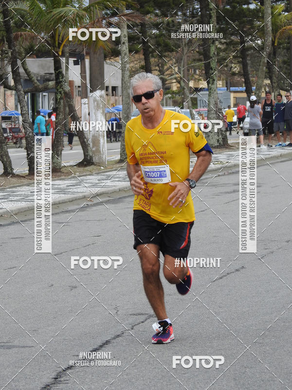 Buy your photos of the eventMeia Maratona Internacional de Peru�be on Fotop