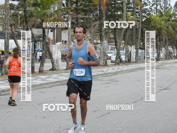 Buy your photos of the eventMeia Maratona Internacional de Peru�be on Fotop