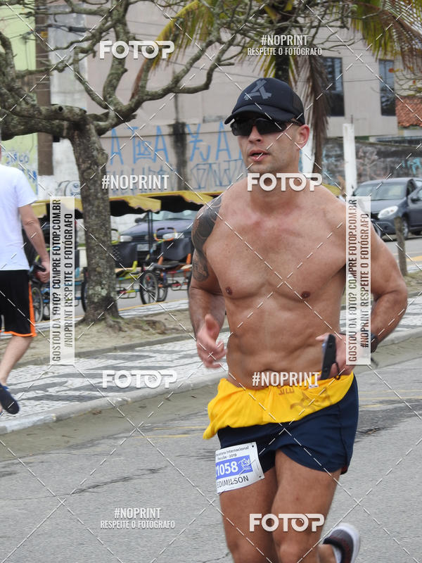 Buy your photos of the eventMeia Maratona Internacional de Peru�be on Fotop