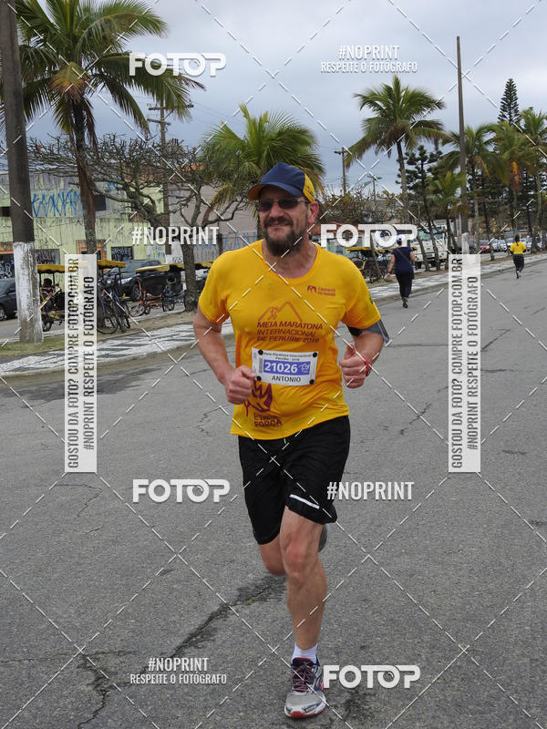 Buy your photos of the eventMeia Maratona Internacional de Peru�be on Fotop