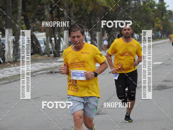 Buy your photos of the eventMeia Maratona Internacional de Peru�be on Fotop